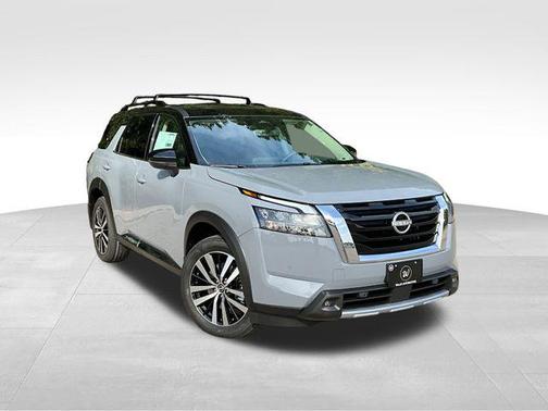 2025 Nissan Pathfinder Platinum 4WD