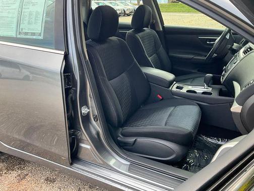 2016 Nissan Altima 2.5 SV