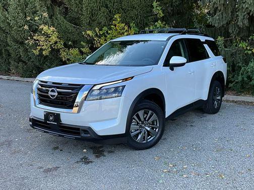 2025 Nissan Pathfinder SV 4WD