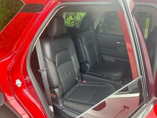 2022 Nissan Pathfinder SL 4WD