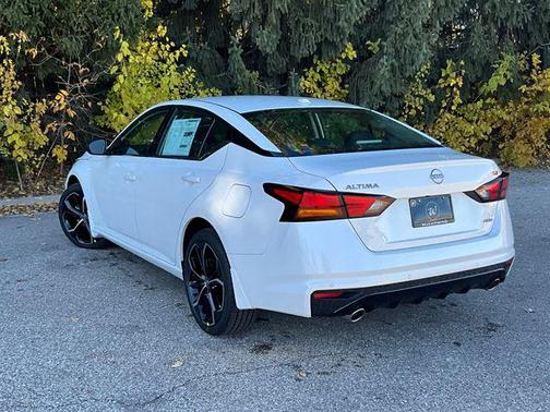 2025 Nissan Altima SR AWD
