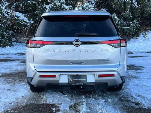 2024 Nissan Pathfinder Platinum 4WD