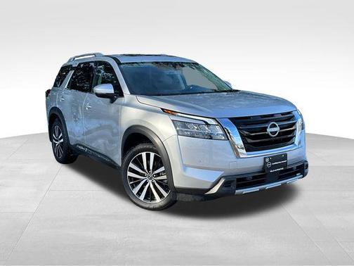 2024 Nissan Pathfinder Platinum 4WD