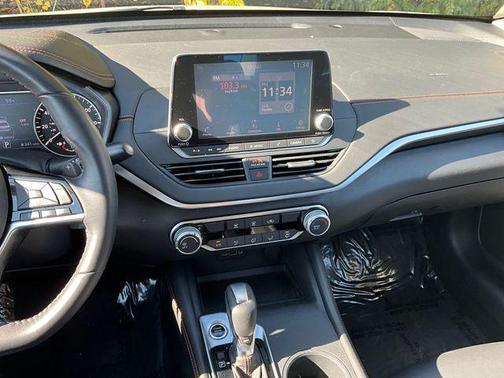 2020 Nissan Altima SR Intelligent AWD