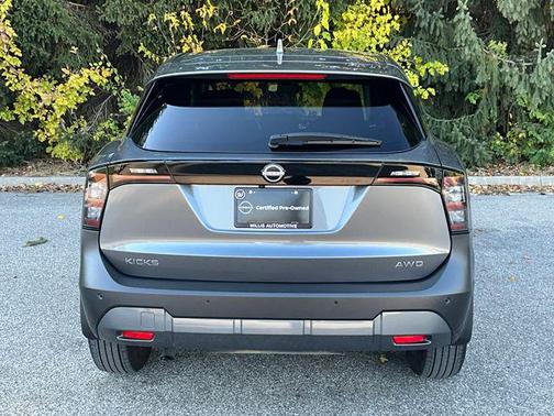 2025 Nissan Kicks SV