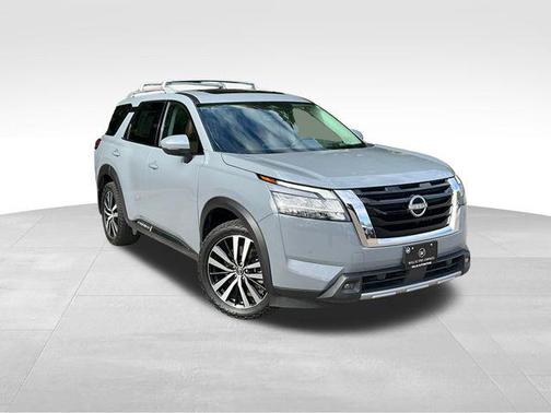 2023 Nissan Pathfinder Platinum 4WD