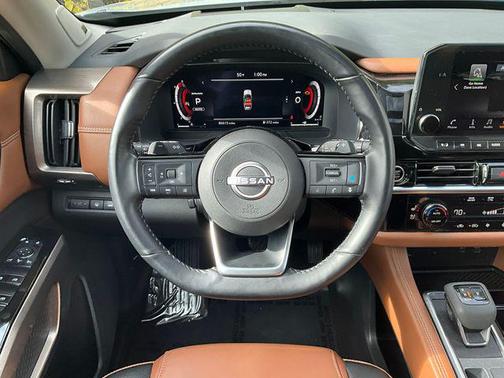 2023 Nissan Pathfinder Platinum 4WD