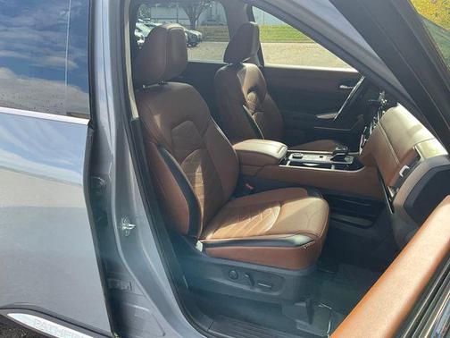 2023 Nissan Pathfinder Platinum 4WD