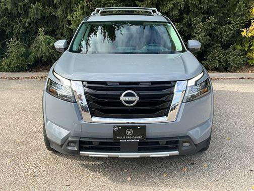 2023 Nissan Pathfinder Platinum 4WD