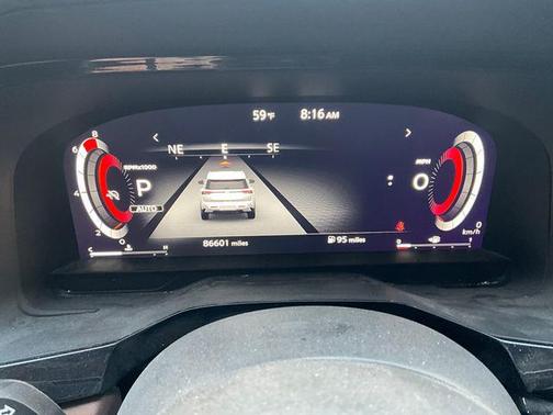2023 Nissan Pathfinder Platinum 4WD