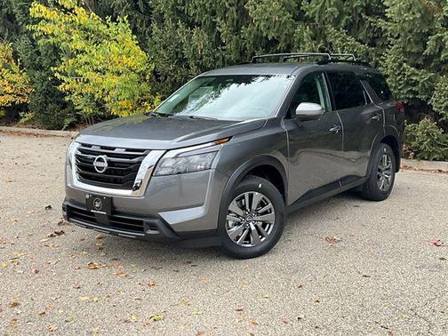 2025 Nissan Pathfinder SV 4WD