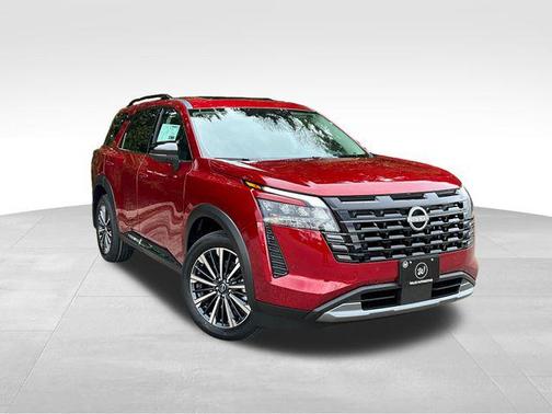 Scarlet Ember Tintcoat 2026 Nissan Pathfinder Platinum