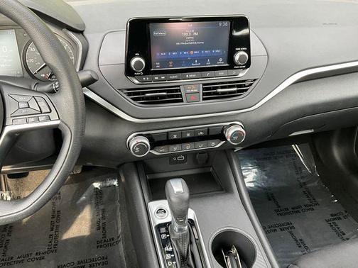 2022 Nissan Altima S FWD