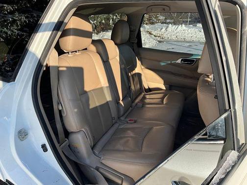 2015 Nissan Pathfinder Platinum