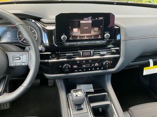 2025 Nissan Pathfinder Rock Creek 4WD