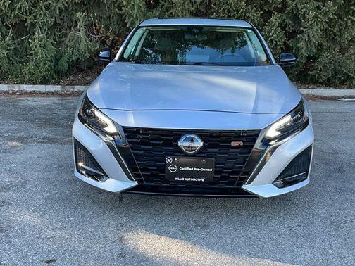 2023 Nissan Altima SR FWD