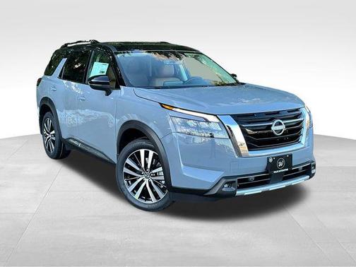 2025 Nissan Pathfinder Platinum 4WD