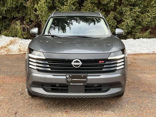 2025 Nissan Kicks SR