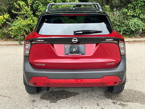 2026 Nissan Kicks SV