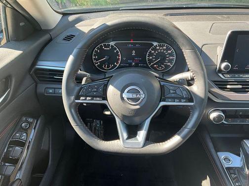 2023 Nissan Altima SR FWD
