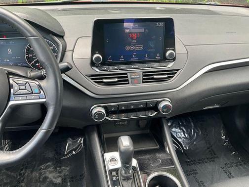 Scarlet Ember Tintcoat 2021 Nissan Altima 2.5 SV