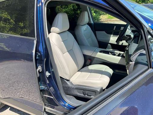 Deep Ocean Blue Pearl 2025 Nissan Murano SV