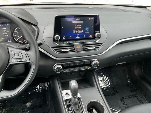 2025 Nissan Altima S FWD