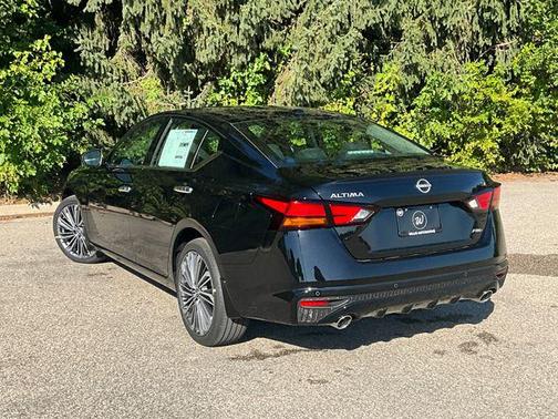 2025 Nissan Altima 2.5 SL