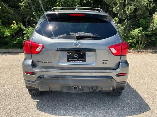 2020 Nissan Pathfinder SL 4WD