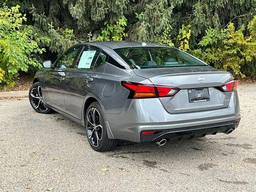 2025 Nissan Altima SR AWD