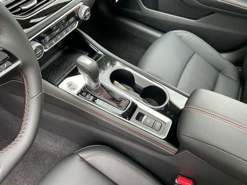 2025 Nissan Altima SR AWD