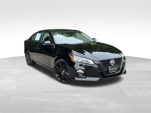 2022 Nissan Altima SR Intelligent AWD
