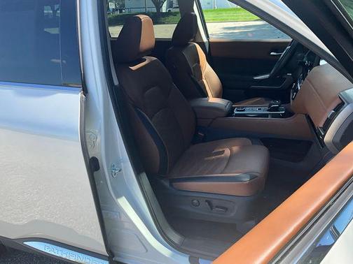 2024 Nissan Pathfinder Platinum 4WD