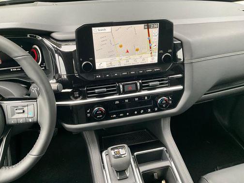 2025 Nissan Pathfinder Platinum 4WD