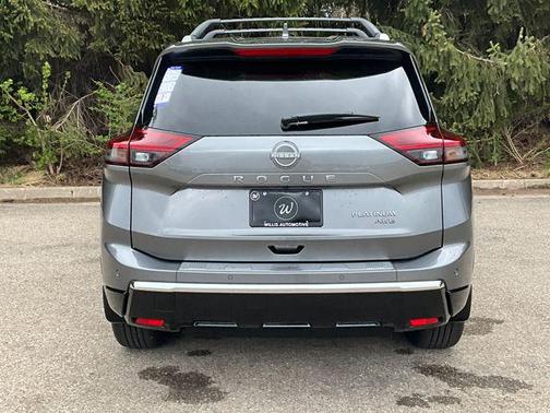 2025 Nissan Rogue Platinum