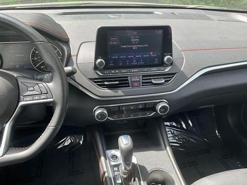 2022 Nissan Altima SR Intelligent AWD
