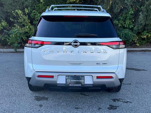 2023 Nissan Pathfinder SL 4WD