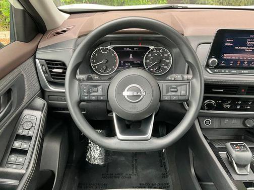 2022 Nissan Rogue S