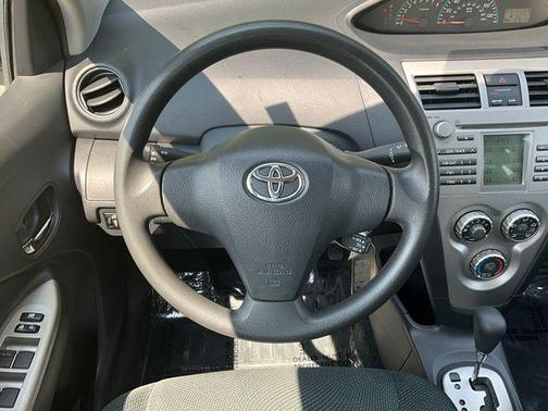 2009 Toyota Yaris S