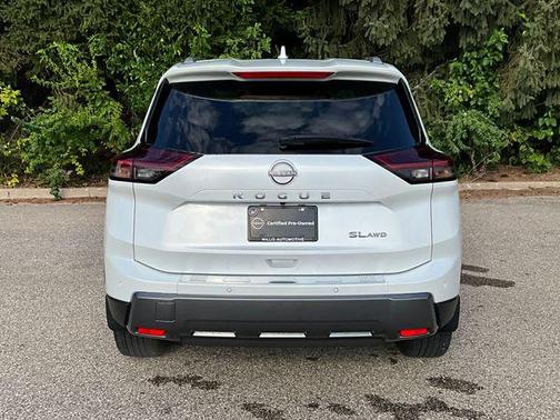 2024 Nissan Rogue SL