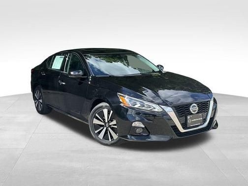 2022 Nissan Altima 2.5 SL