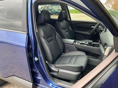 Caspian Blue Metallic 2023 Nissan Rogue SV