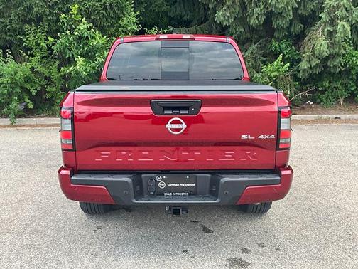 2024 Nissan Frontier SL