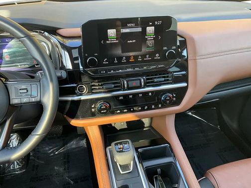 2024 Nissan Pathfinder Platinum 4WD