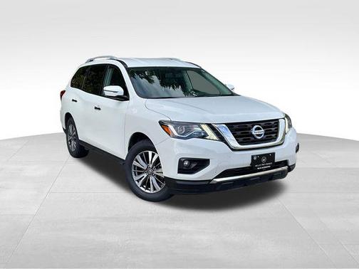 2019 Nissan Pathfinder SL