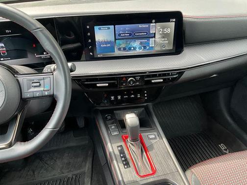 Deep Blue Pearl/Gun Metallic 2025 Nissan Kicks SR