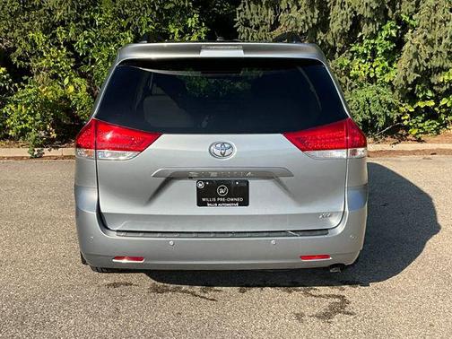 2014 Toyota Sienna XLE