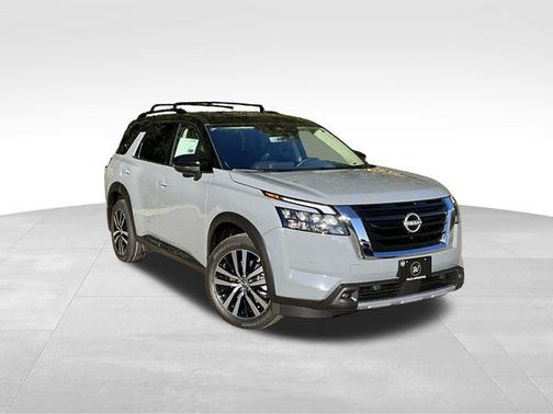 2025 Nissan Pathfinder Platinum 4WD