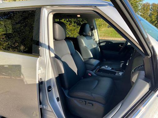 2024 Nissan Armada SL 4WD