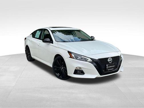 2022 Nissan Altima SR FWD